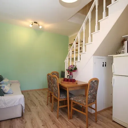 Gregor Apartment
